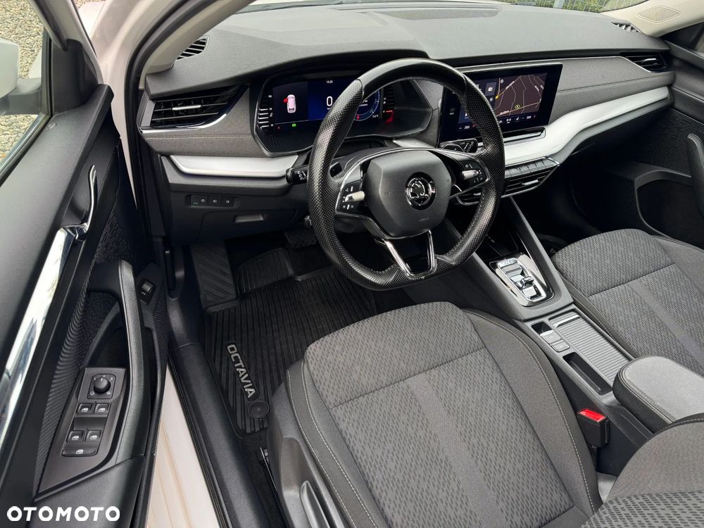 Skoda Octavia 2.0 TSI 4x4 Style DSG - 30