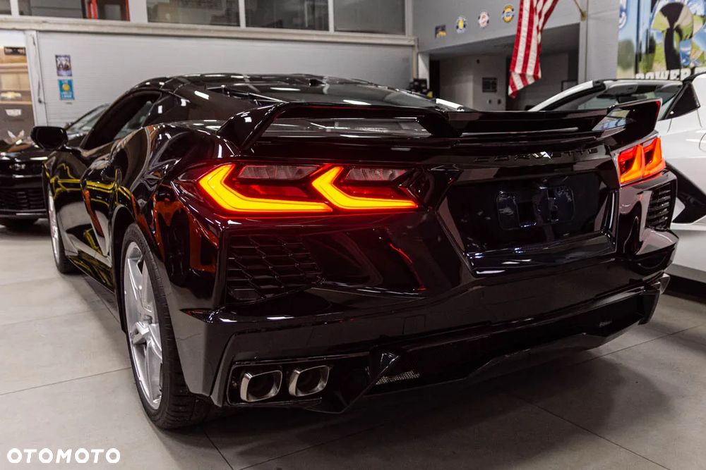 Chevrolet Corvette - 8
