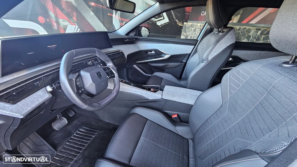 Peugeot 5008 1.2 Hybrid Allure e-DCS6 - 25
