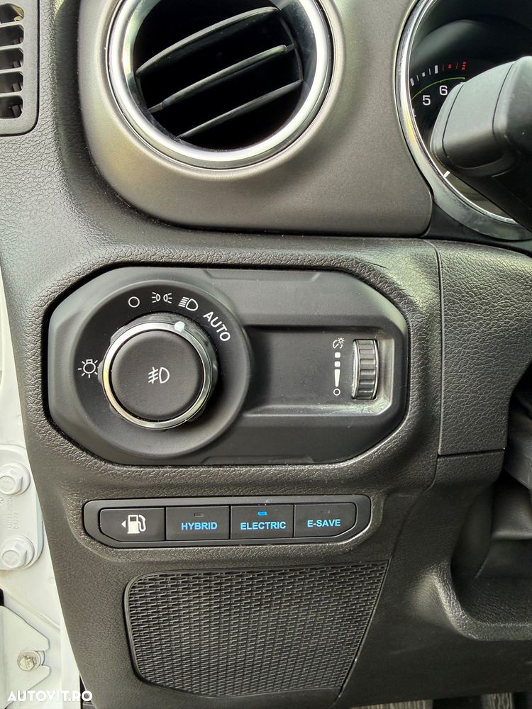 Jeep Wrangler 2.0 AT8 4WD Rubicon - 9