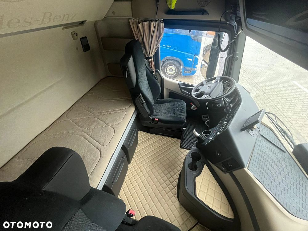 Mercedes-Benz Actros - 19