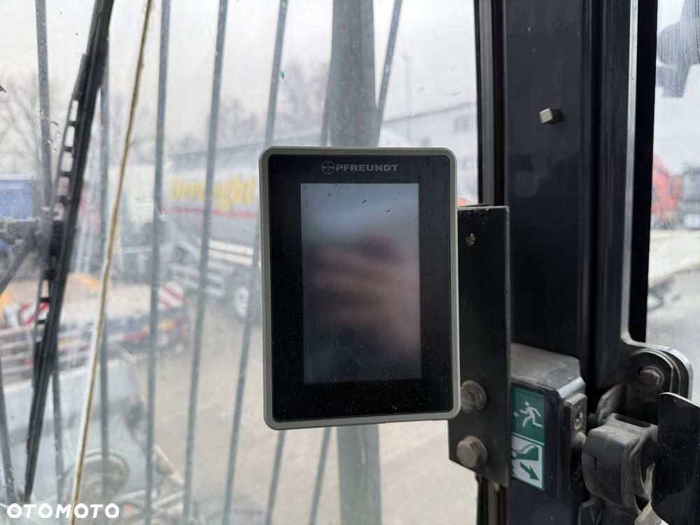 Komatsu WA 250PZ-6 - 15