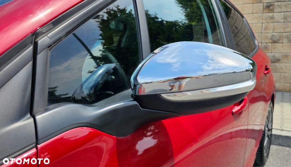 Peugeot 208 1.2 PureTech Allure - 15
