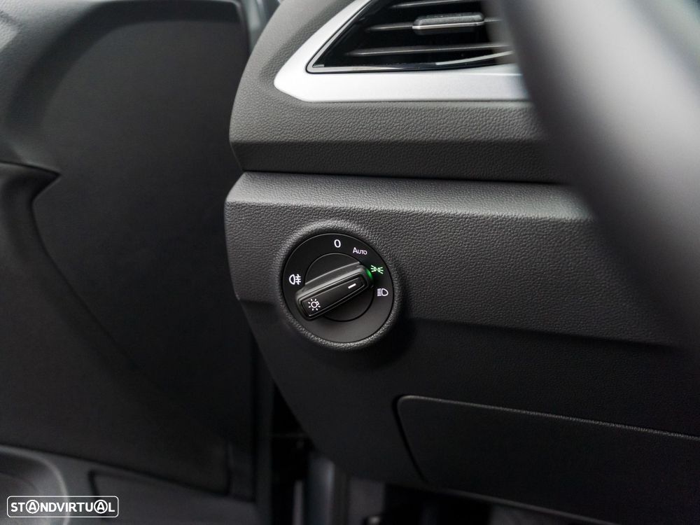 VW T-Roc 1.0 TSI Urban - 18