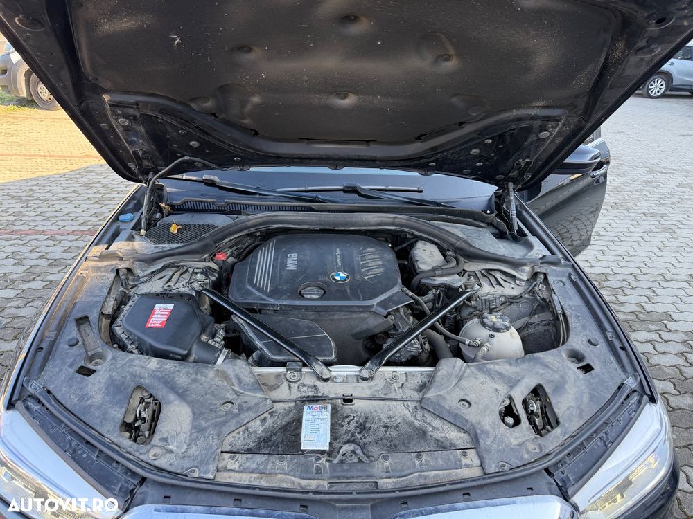 BMW Seria 5 520d Aut. Luxury Line - 29