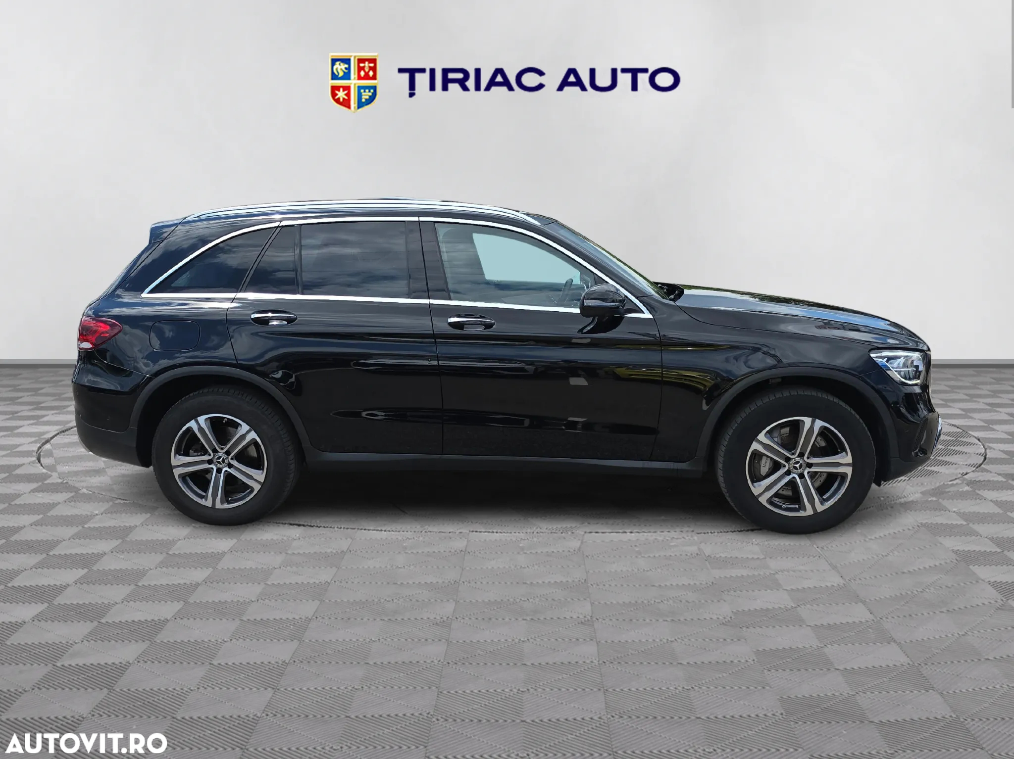 Mercedes-Benz GLC - 6