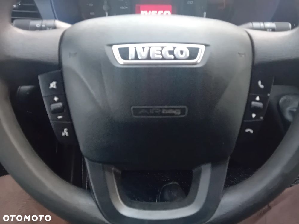 Iveco Daily Bliźniak - 28