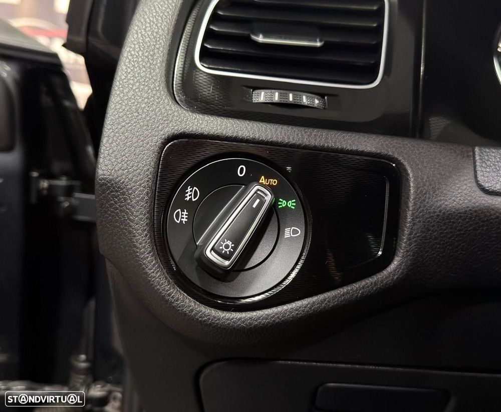 VW Golf 2.0 TDI GTD DSG - 37