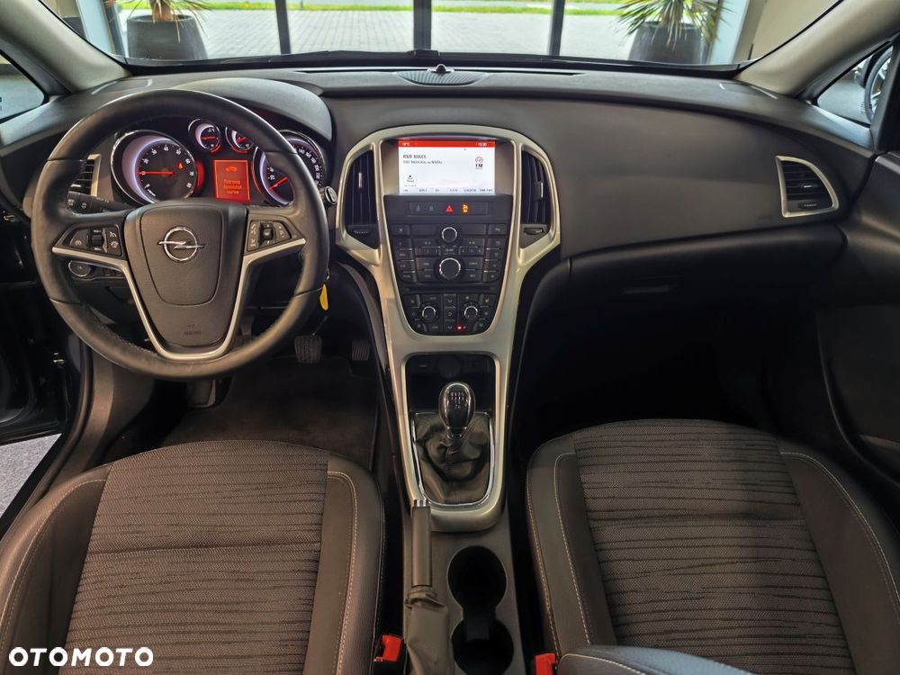 Opel Astra 1.6 Design Edition - 9