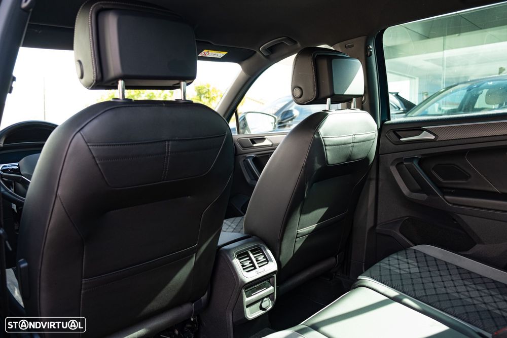 VW Tiguan 1.4 TSI eHybrid R-Line DSG - 42