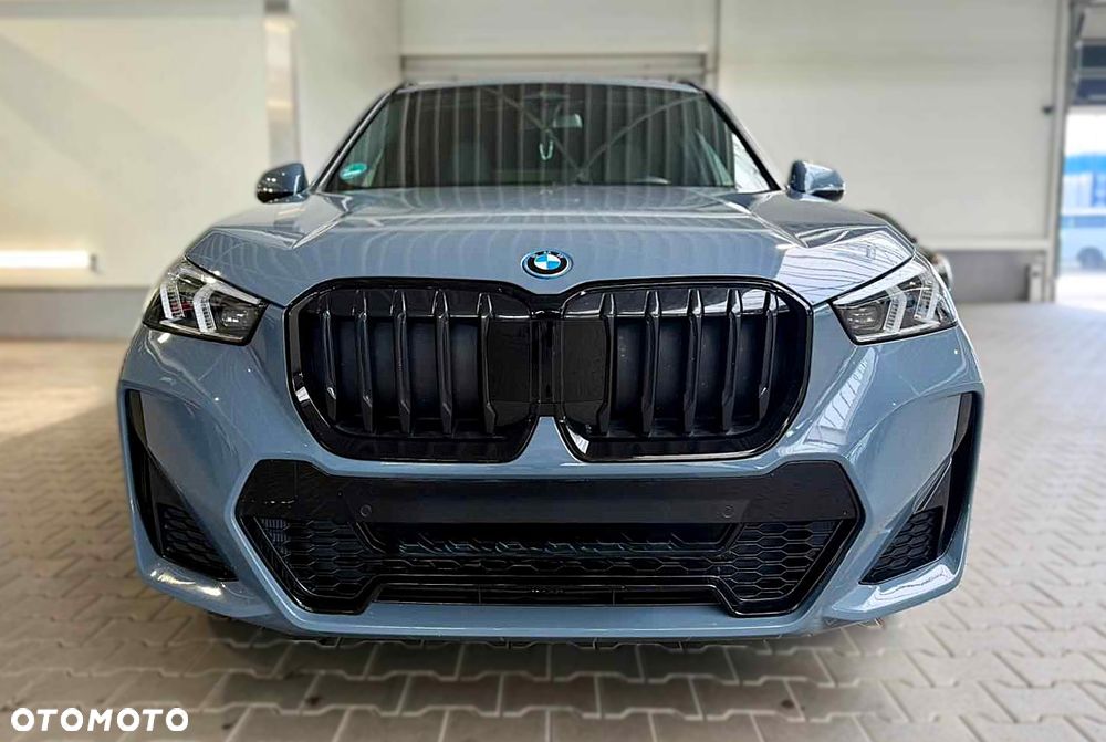 BMW X1 xDrive25e M Sportpaket - 1