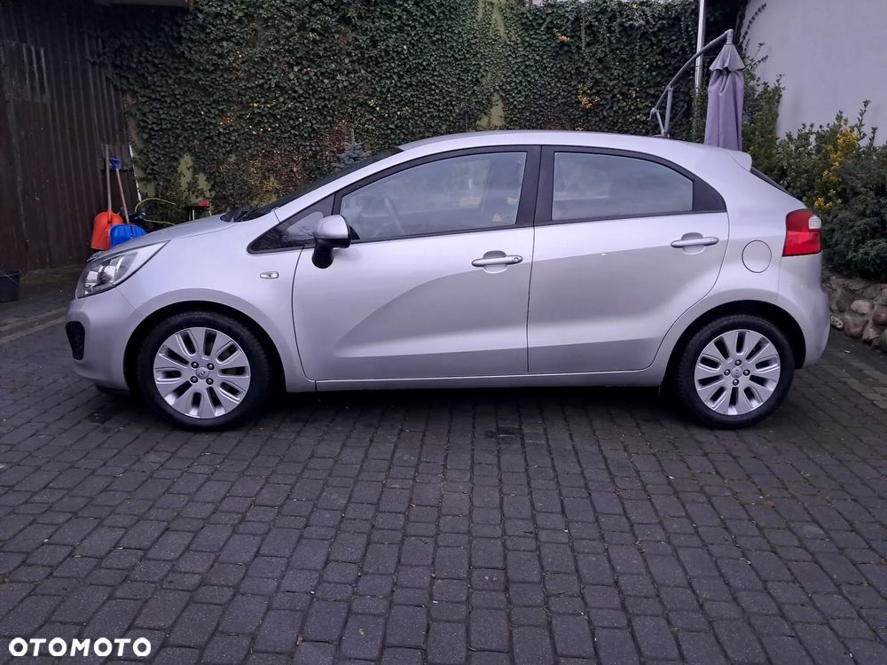 Kia Rio 1.4 Dream Team Edition - 2