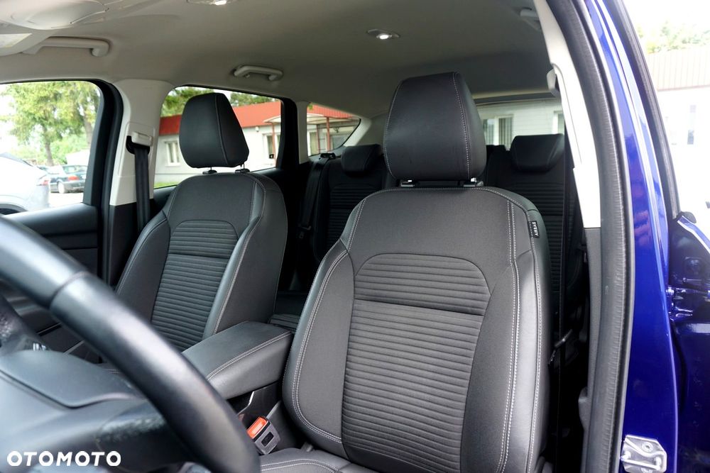 Ford Kuga 2.0 TDCi 4x4 Titanium - 25