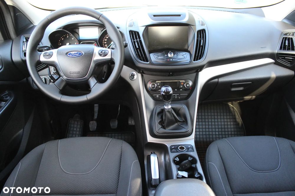 Ford Kuga 2.0 TDCi 4x4 Titanium - 24