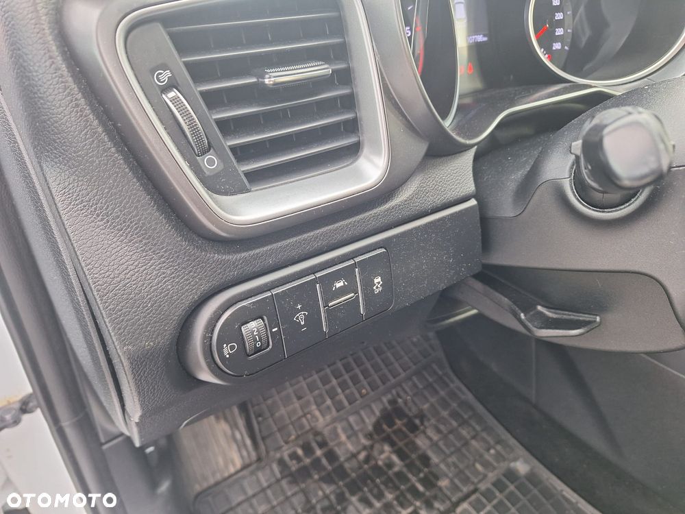 Kia Ceed 1.6 CRDi SCR S - 18