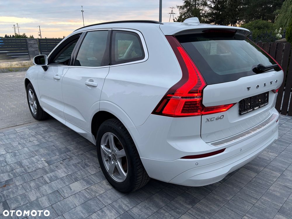 Volvo XC 60 B4 D Geartronic Momentum - 9
