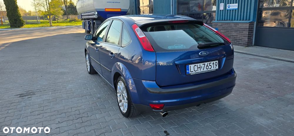 Ford Focus 1.6 16V Sport - 4