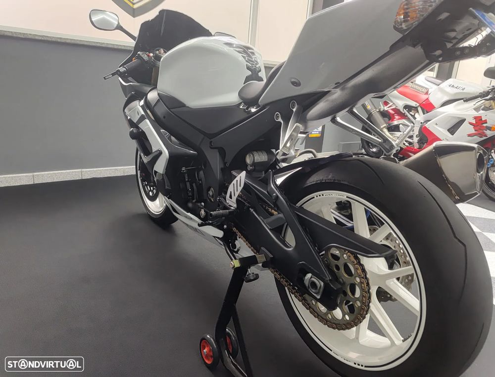 Suzuki GSX-R 1000 - 9