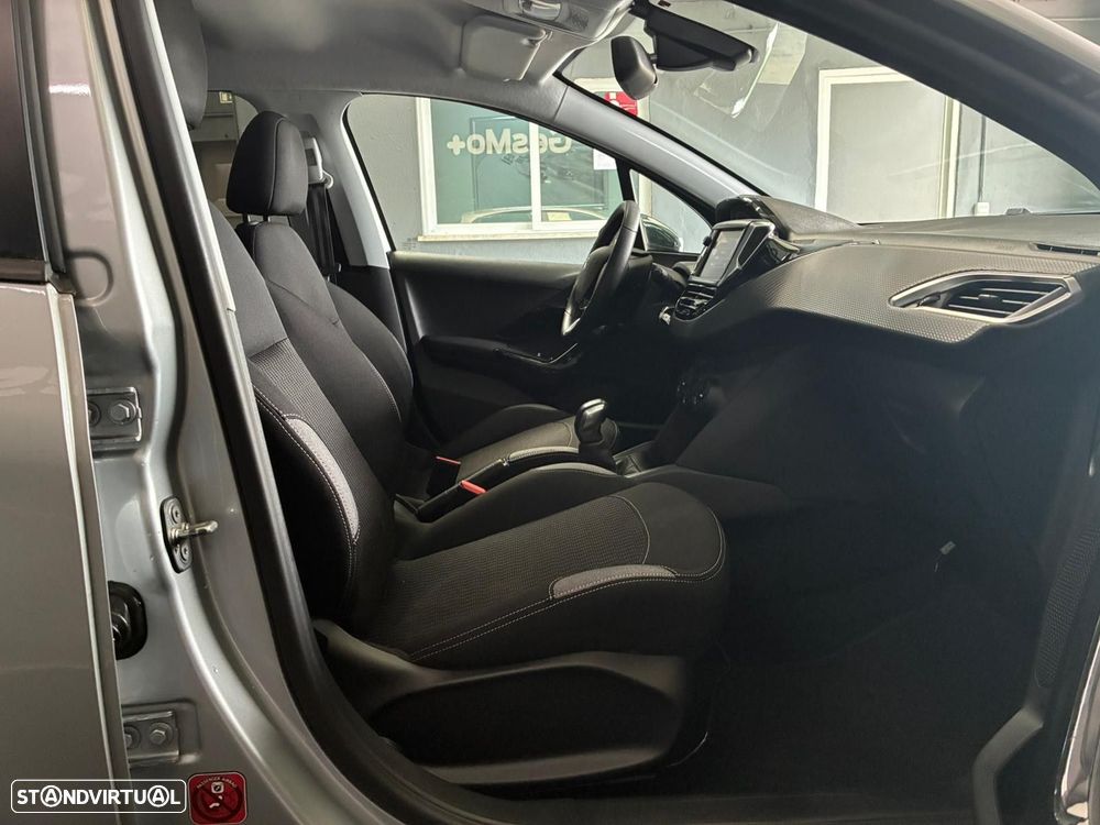 Peugeot 208 1.2 PureTech Style - 33