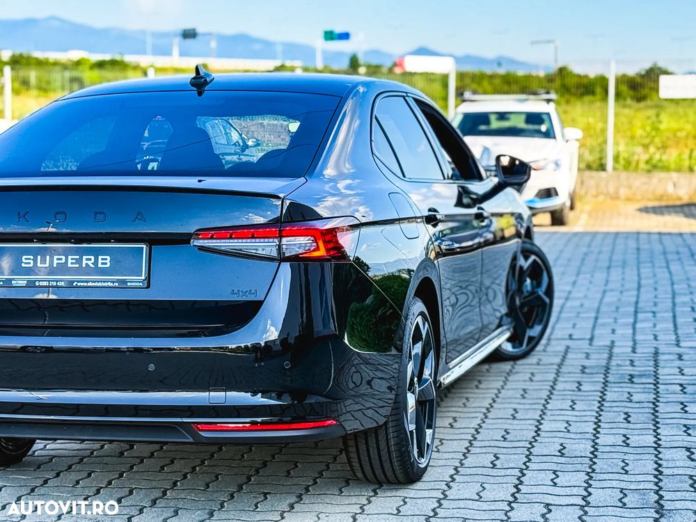 Skoda Superb 2.0 TDI 193 CP 4x4 DSG Sportline - 31