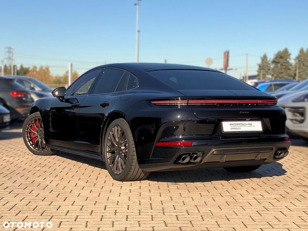 Porsche Panamera - 4