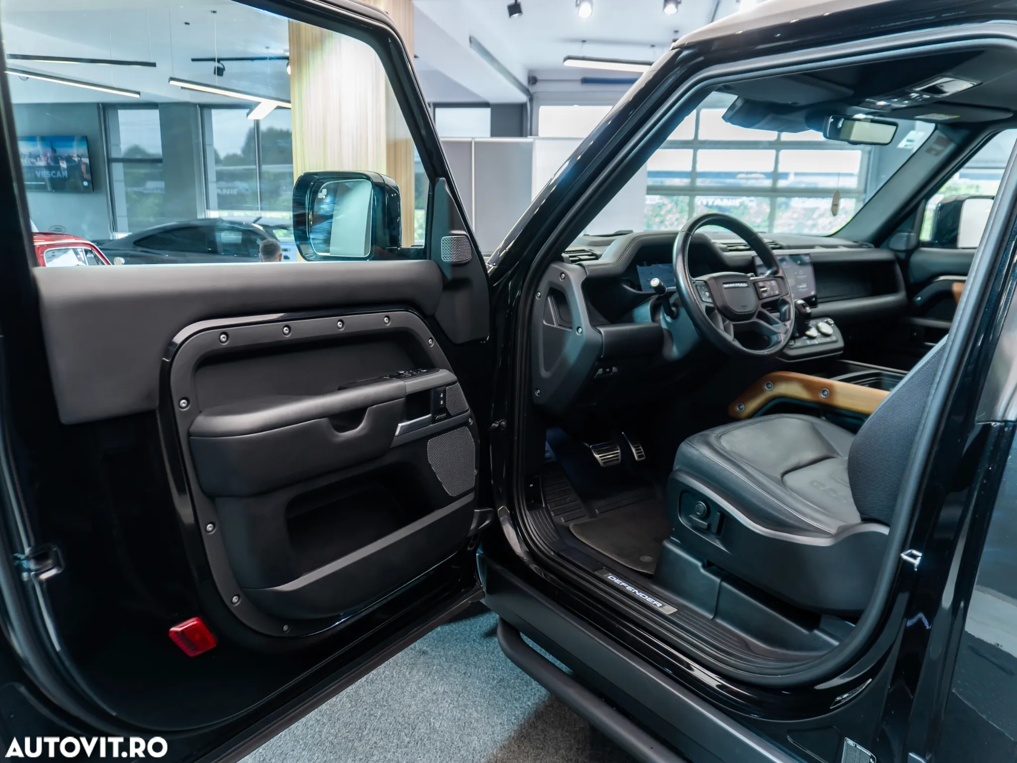 Land Rover Defender 90 3.0 P400 MHEV - 26