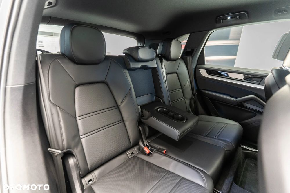 Porsche Cayenne - 13
