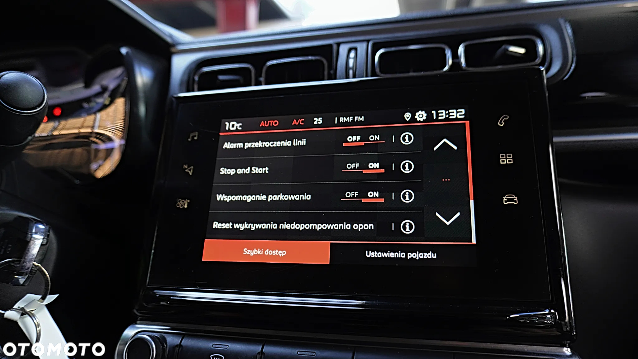 Citroën C3 1.2 PureTech Shine EAT6 - 26