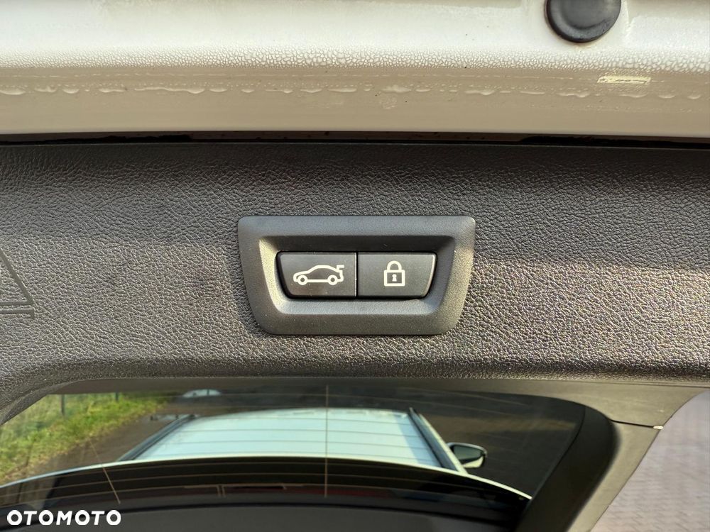 BMW Seria 5 530d Sport Line - 19