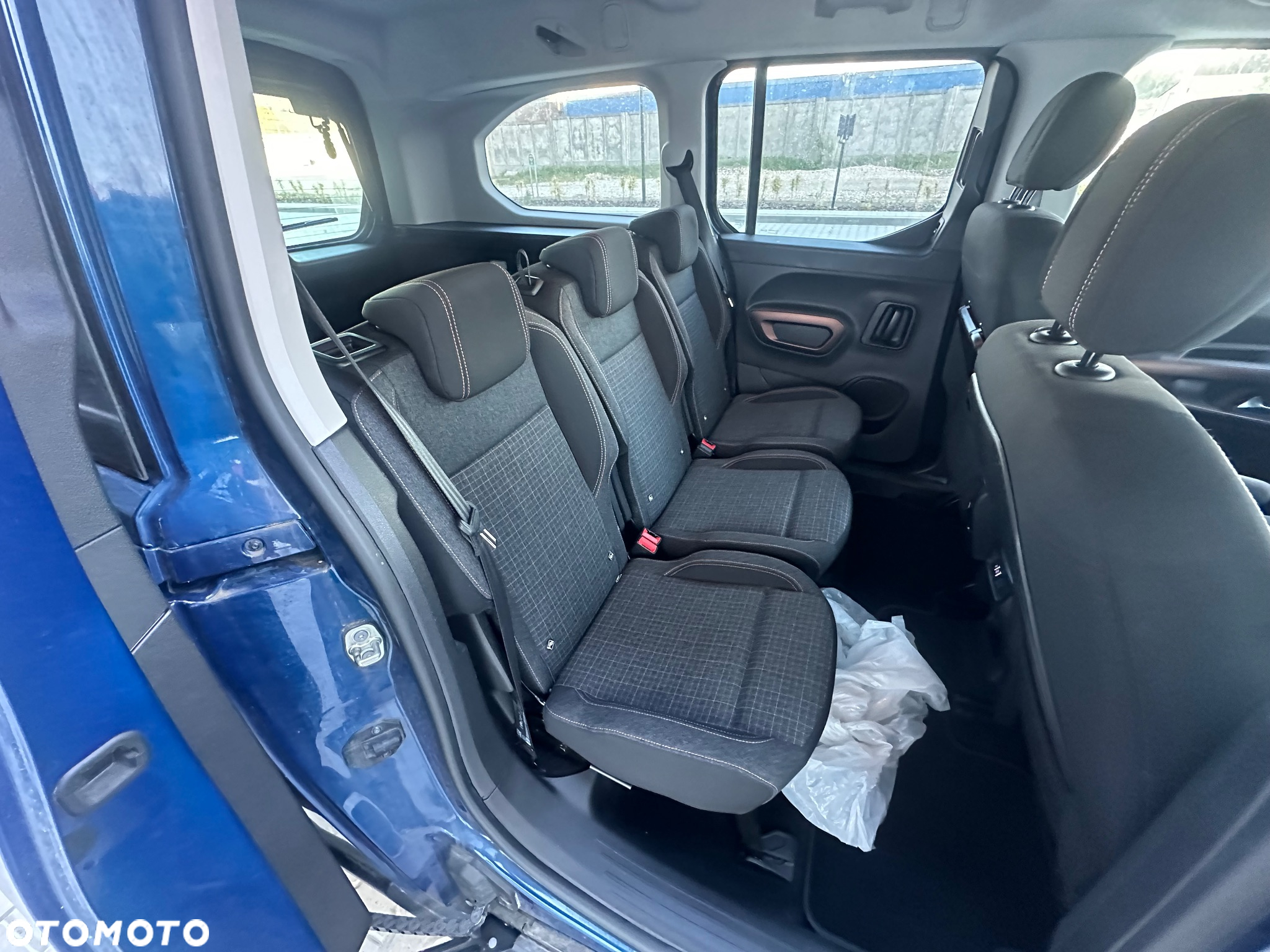 Peugeot Rifter BlueHDI 130 L2 EAT8 GT - 13