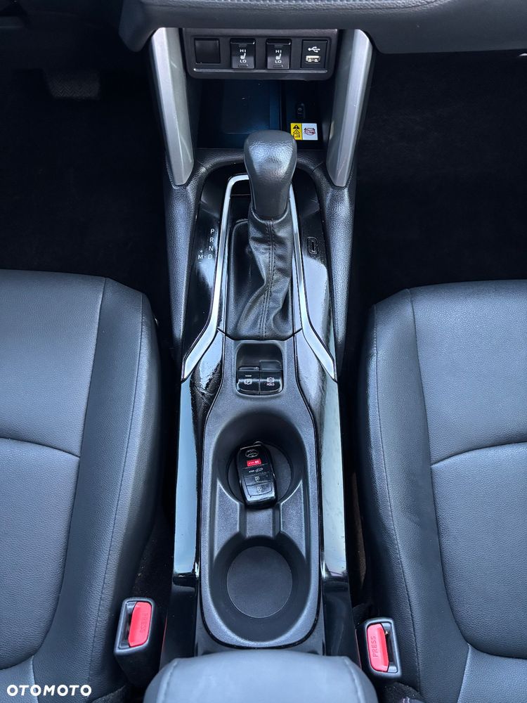 Toyota Corolla Cross - 10