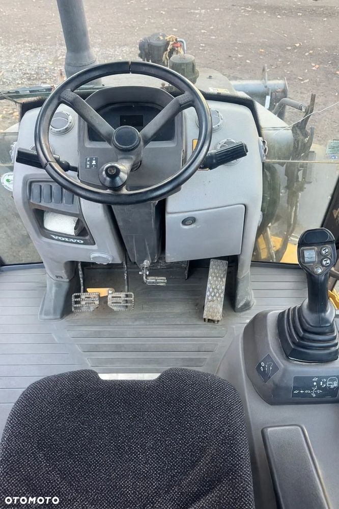 Volvo BL71 - 6