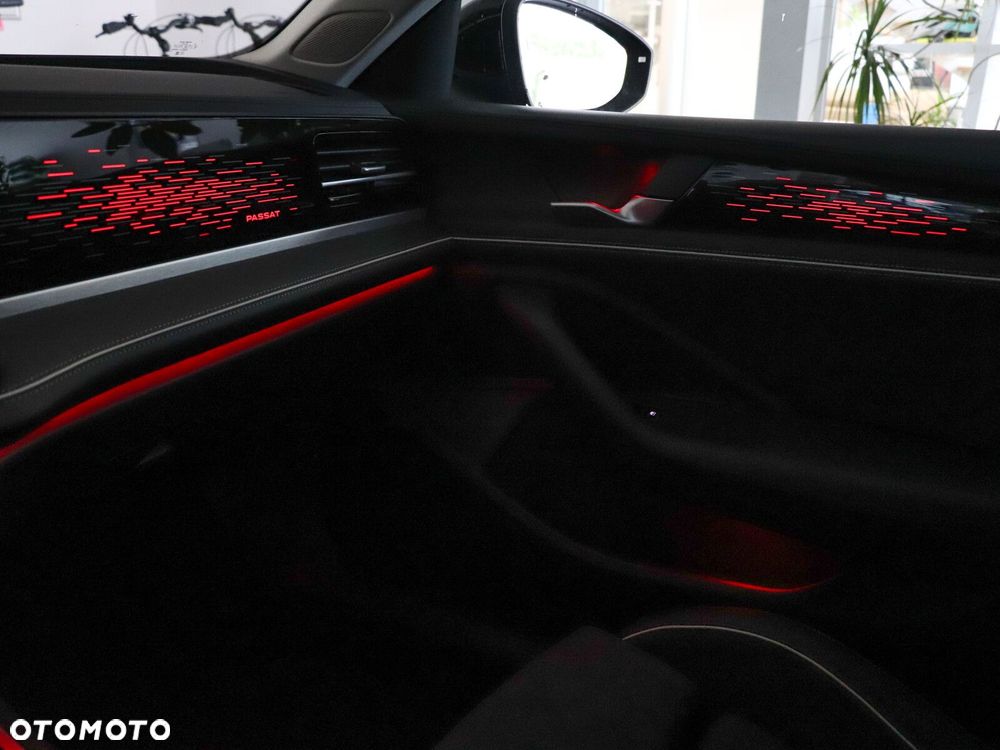 Volkswagen Passat - 25