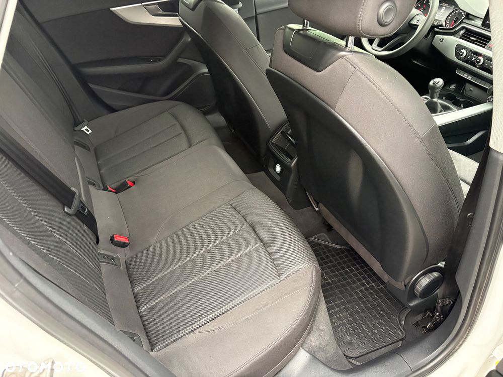 Audi A4 Avant 2.0 TDI - 14