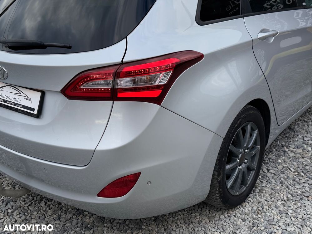Hyundai i30 1.6 CRDI Style - 14