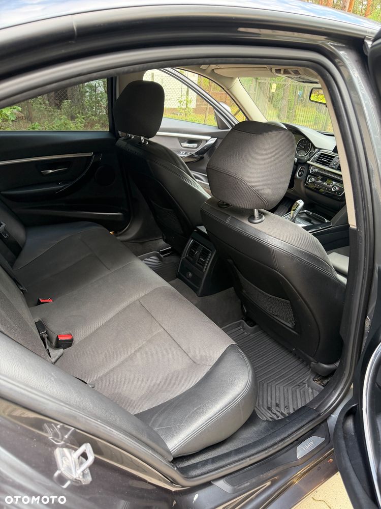 BMW Seria 3 318d - 13