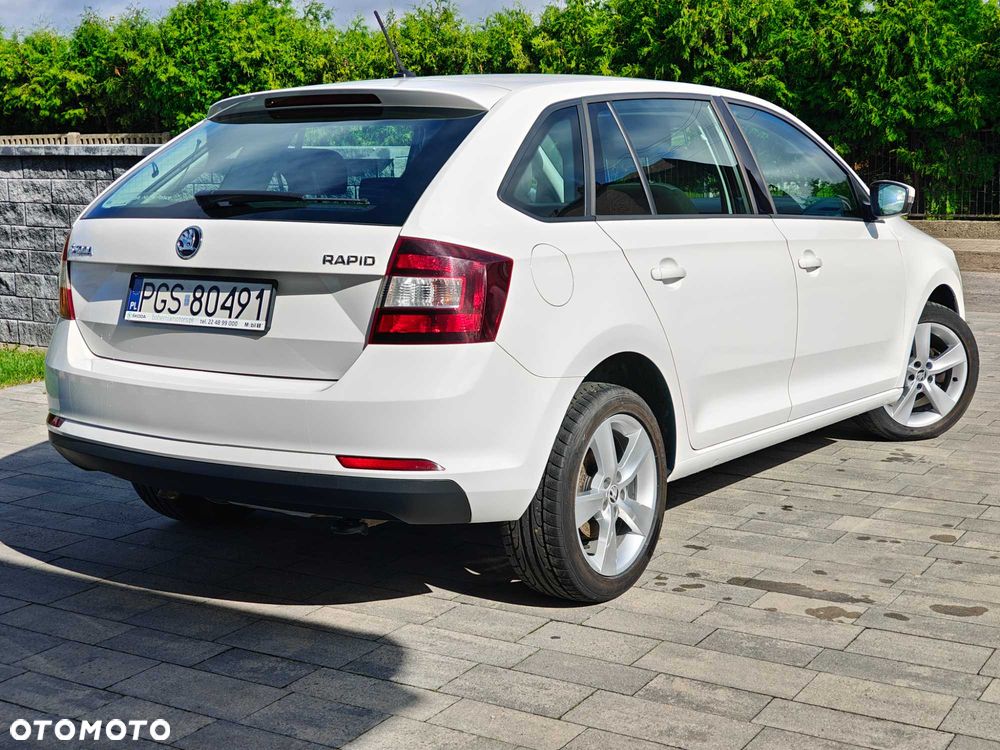 Skoda RAPID - 7