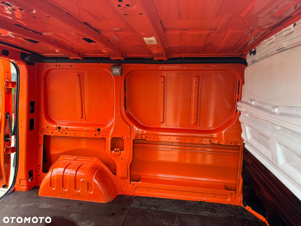 Renault TRAFIC - 8