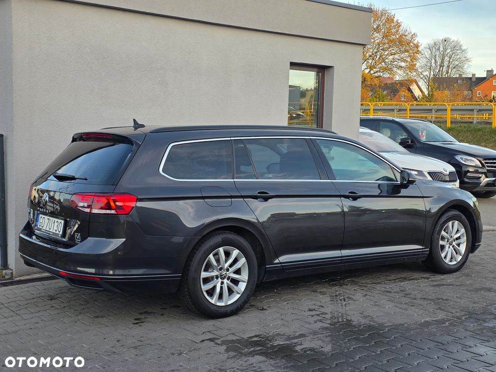 Volkswagen Passat ver-2-0-tdi-evo-business-dsg - 3