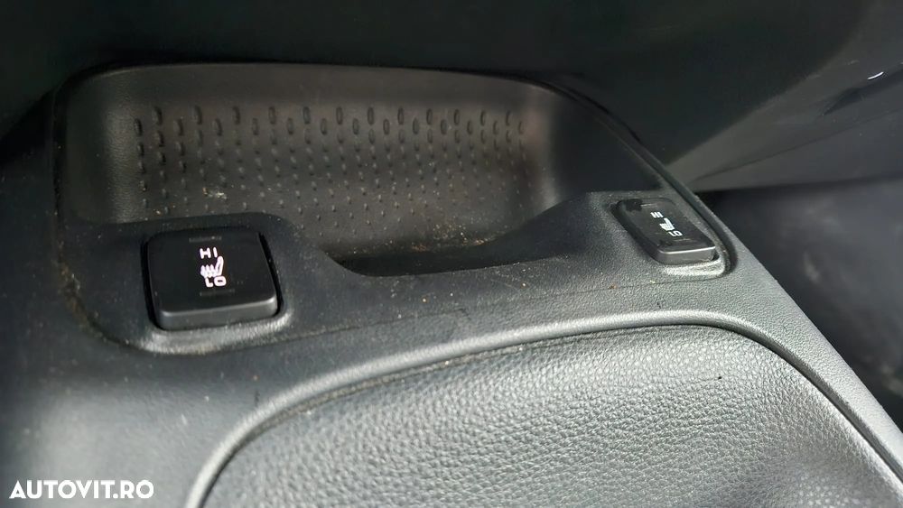 Toyota Corolla Sedan 1.8 HSD Business - 21