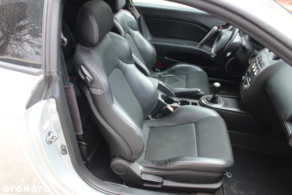 Hyundai Coupe 2.0 GLS - 8