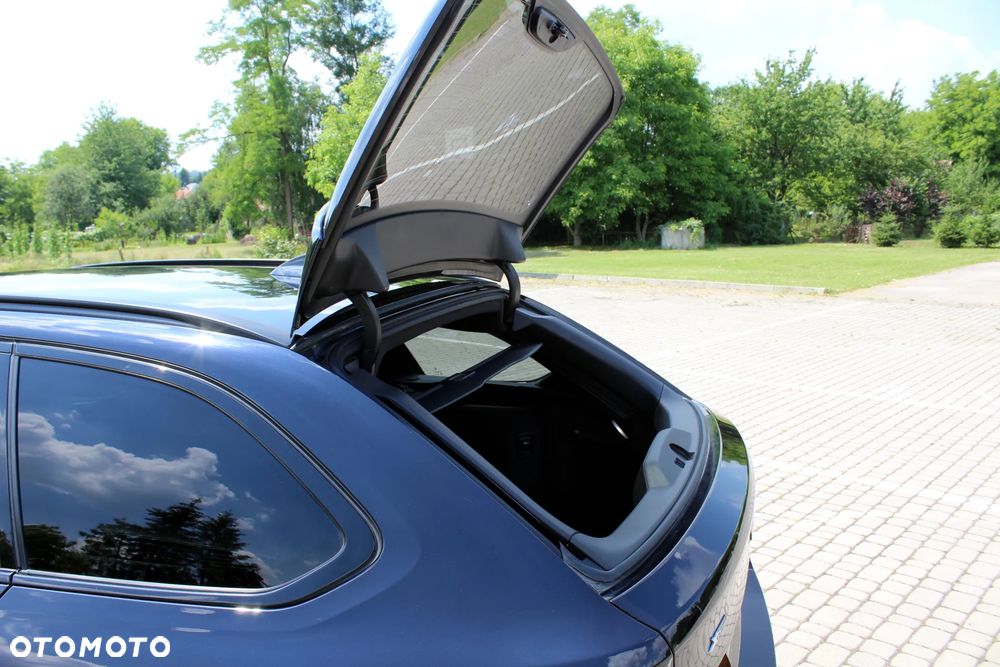 BMW Seria 5 520d xDrive M Sport sport - 23