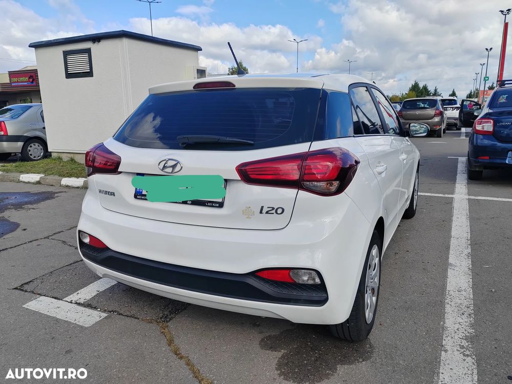 Hyundai i20 1.2 L 84CP 5DR Comfort - 3