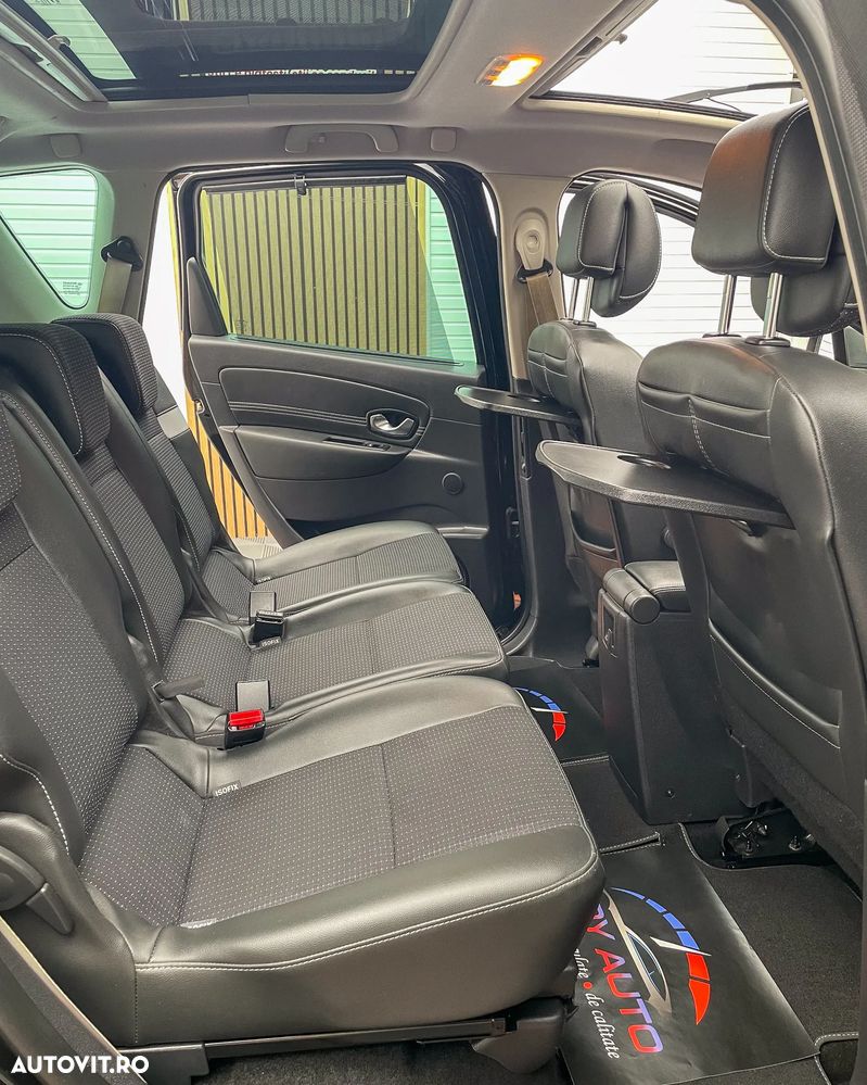 Renault Scenic dCi 130 FAP Bose Edition - 11