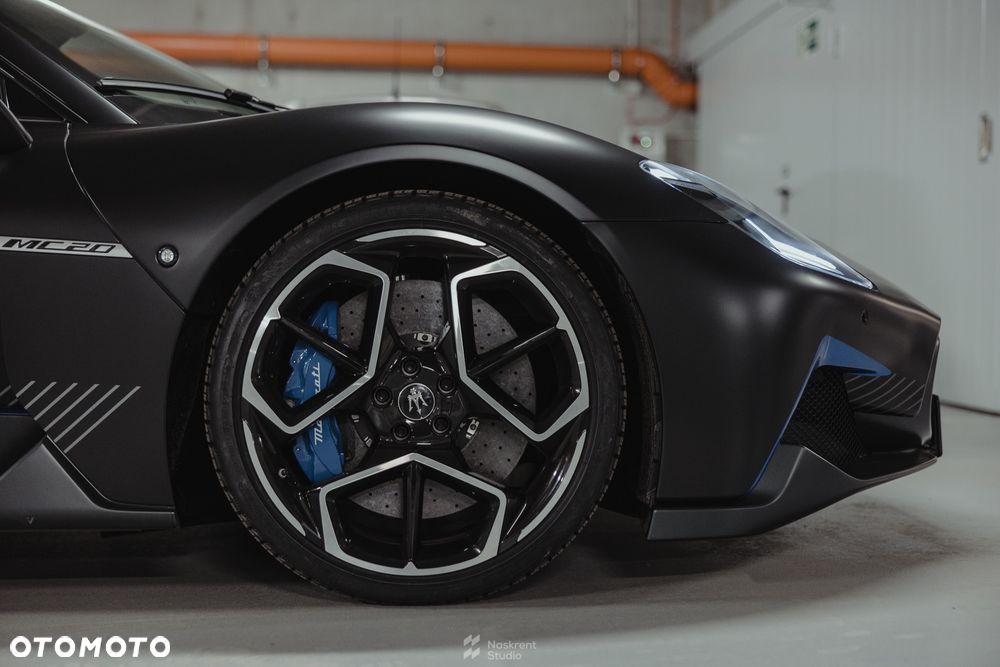 Maserati MC20 DCT - 22