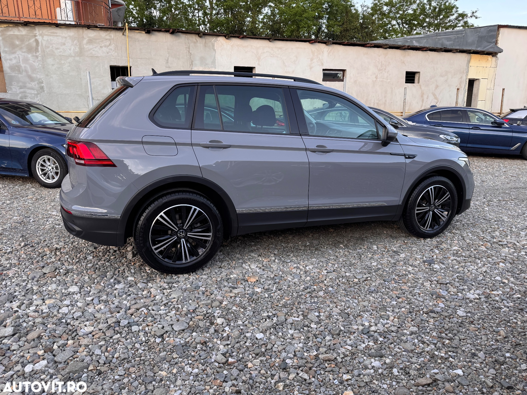 Volkswagen Tiguan 2.0 TDI SCR DSG R-Line - 9