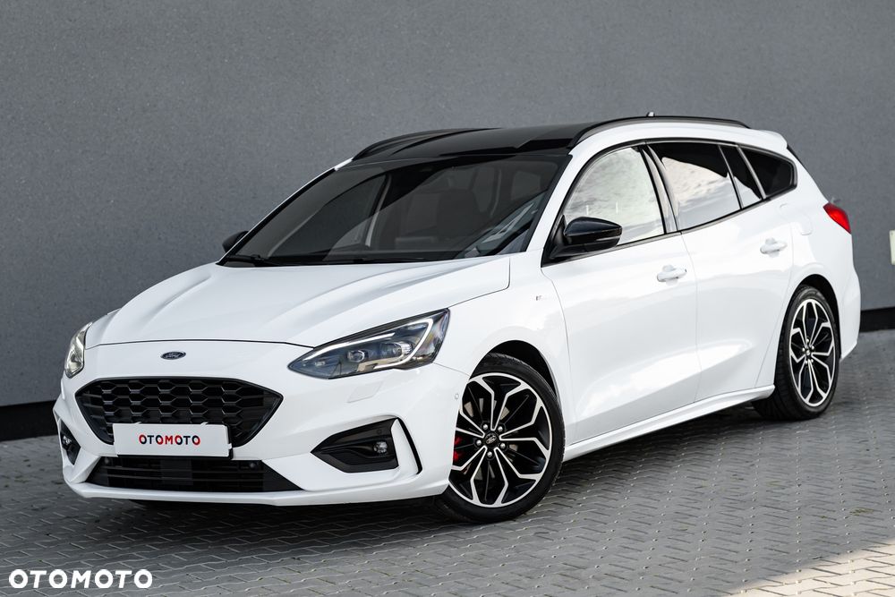 Ford Focus 2018 photo 2