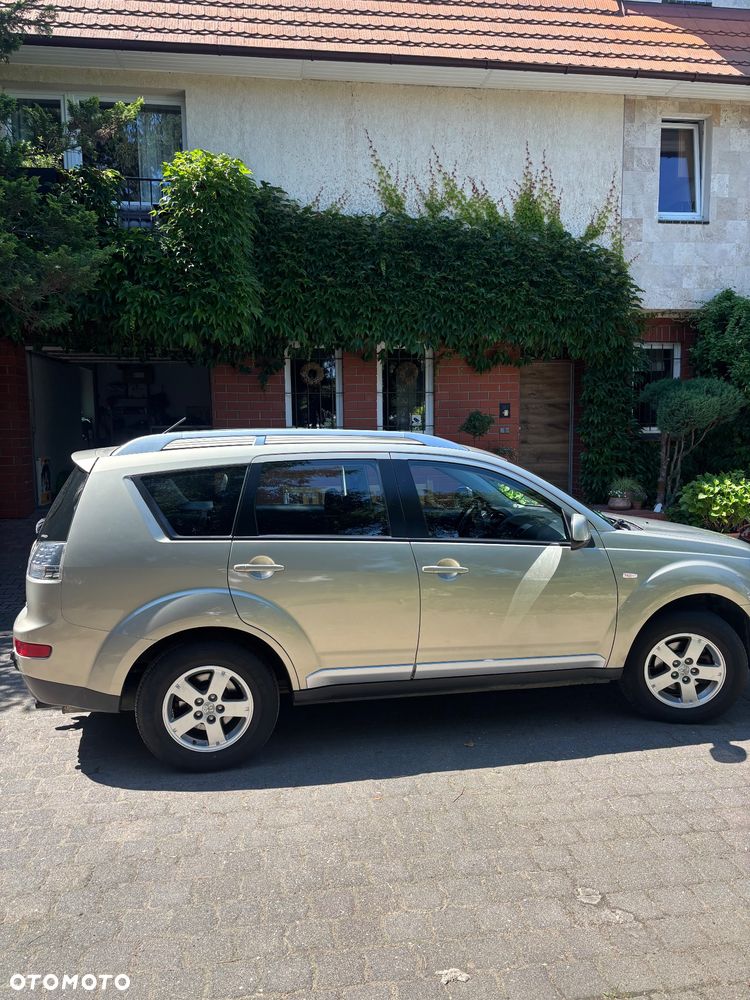 Mitsubishi Outlander 2.0 DI-D 4WD Intense - 6
