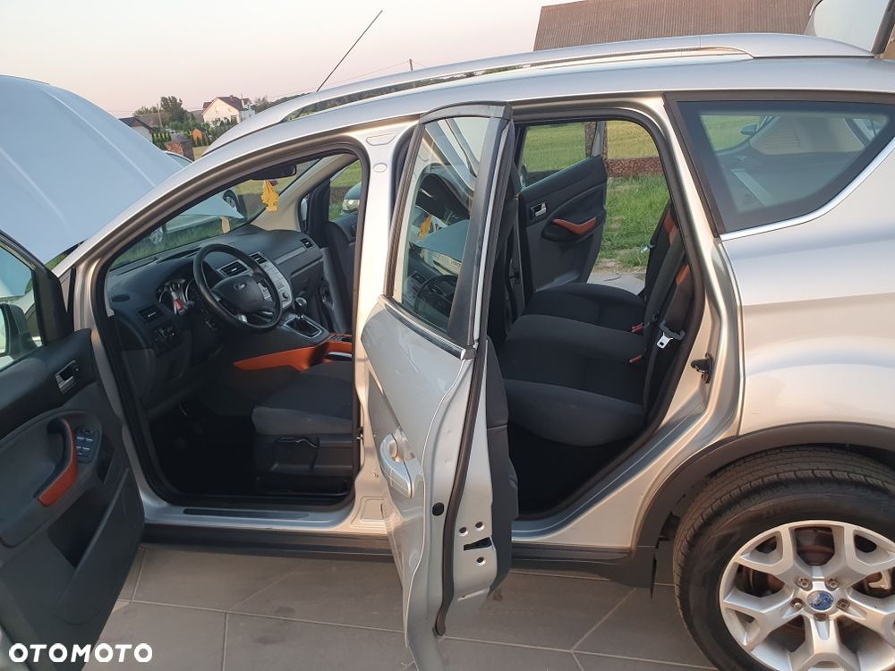 Ford Kuga - 5