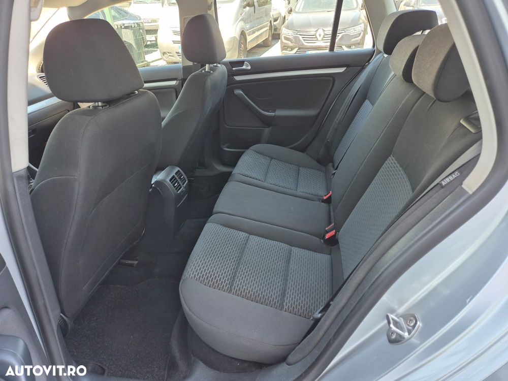 Volkswagen Golf 1.6 BlueTDI DSG Comfortline - 7